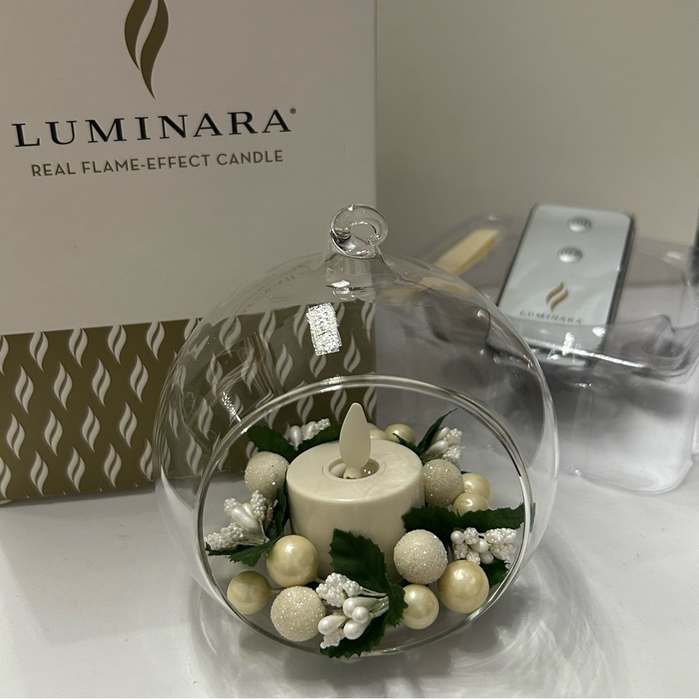 Set of 2 & 1/2 Luminara Flame Effect Candles White Berry Glass Remote Ornaments